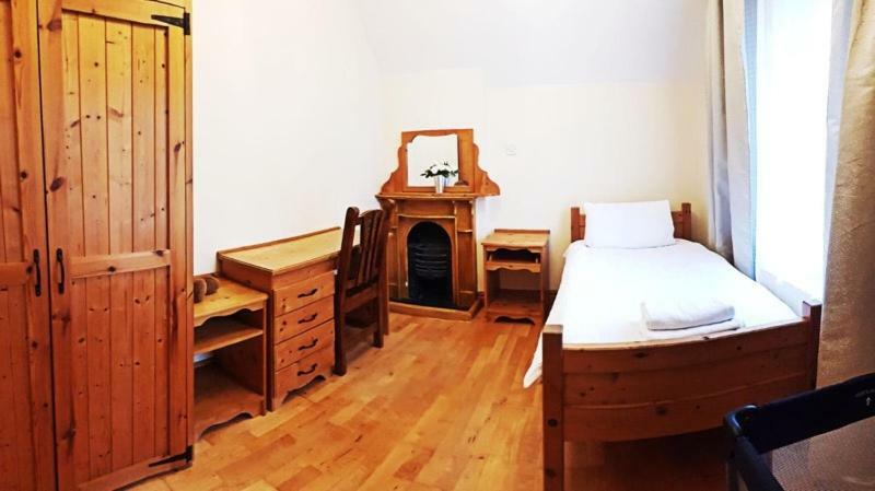 The Old Chapel Cottage เลห์ตันบัซซาร์ด ภายนอก รูปภาพ